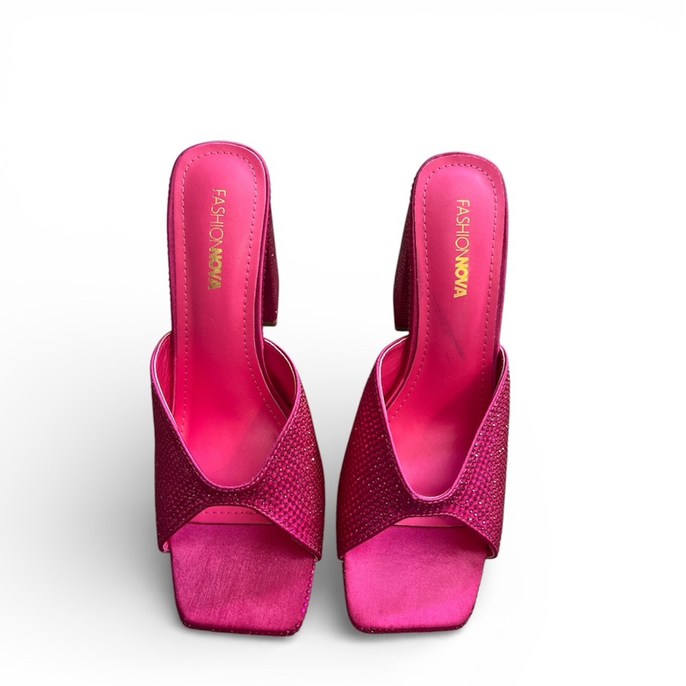 Fashion nova pink heels
